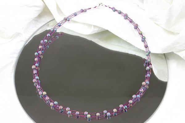X-Kette auf Draht | Collier halsnah | lila Halskette, kurz, Perlen