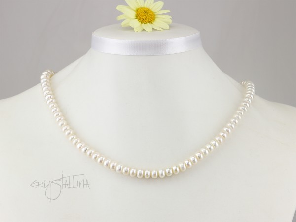Brautschmuck | Perlenkette | Halskette kurz | klassisch, weiß, Button, 925 Silber