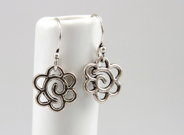 Ohrringe | Ohrhänger | Metallblümchen