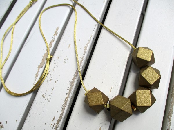 Bandkette aus Holz | 5 geometrische Holzperlen, gold oder silber